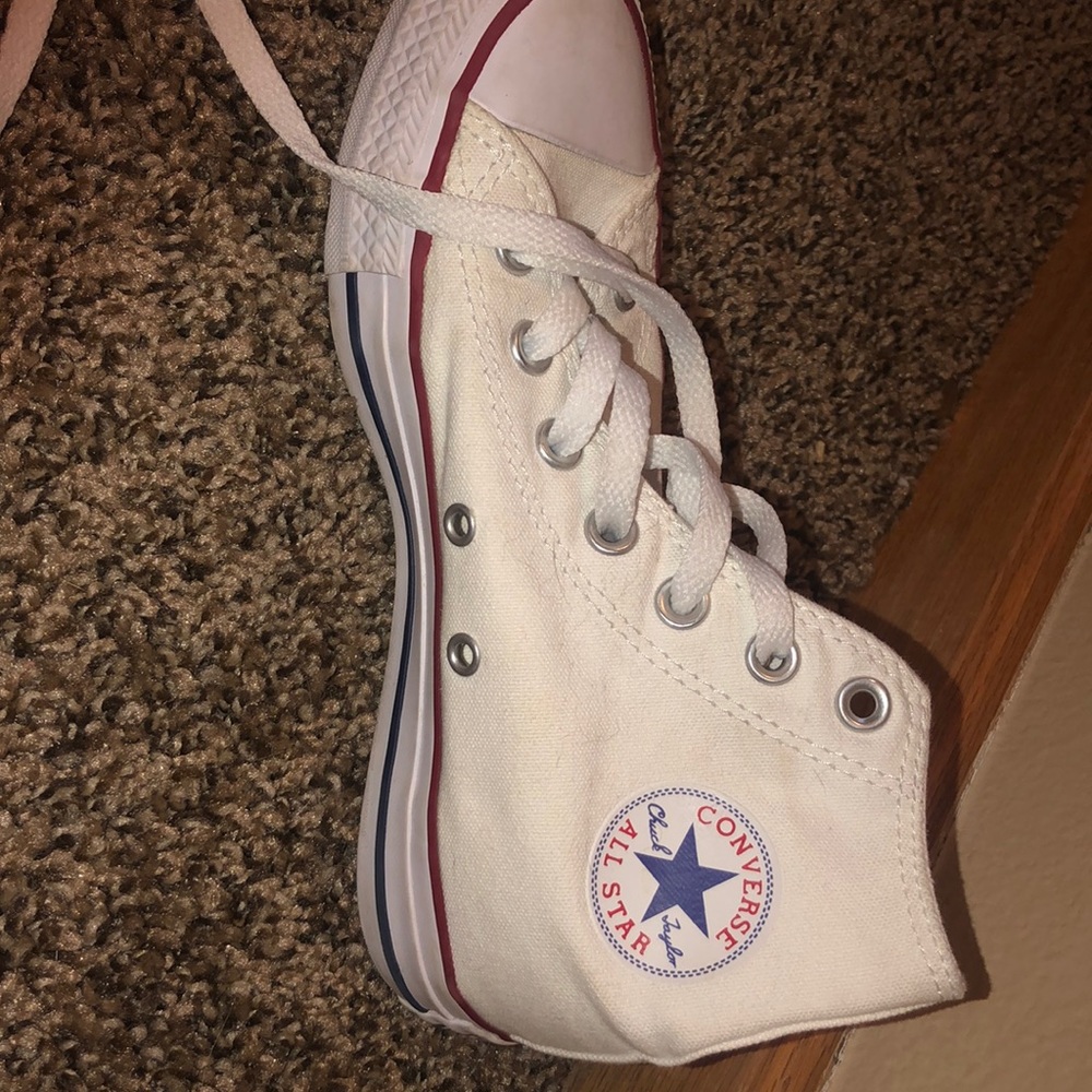 white hightop converse